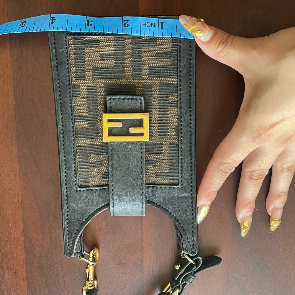 Fendi Black and Gold Designer Bag - Picture 7 of 15